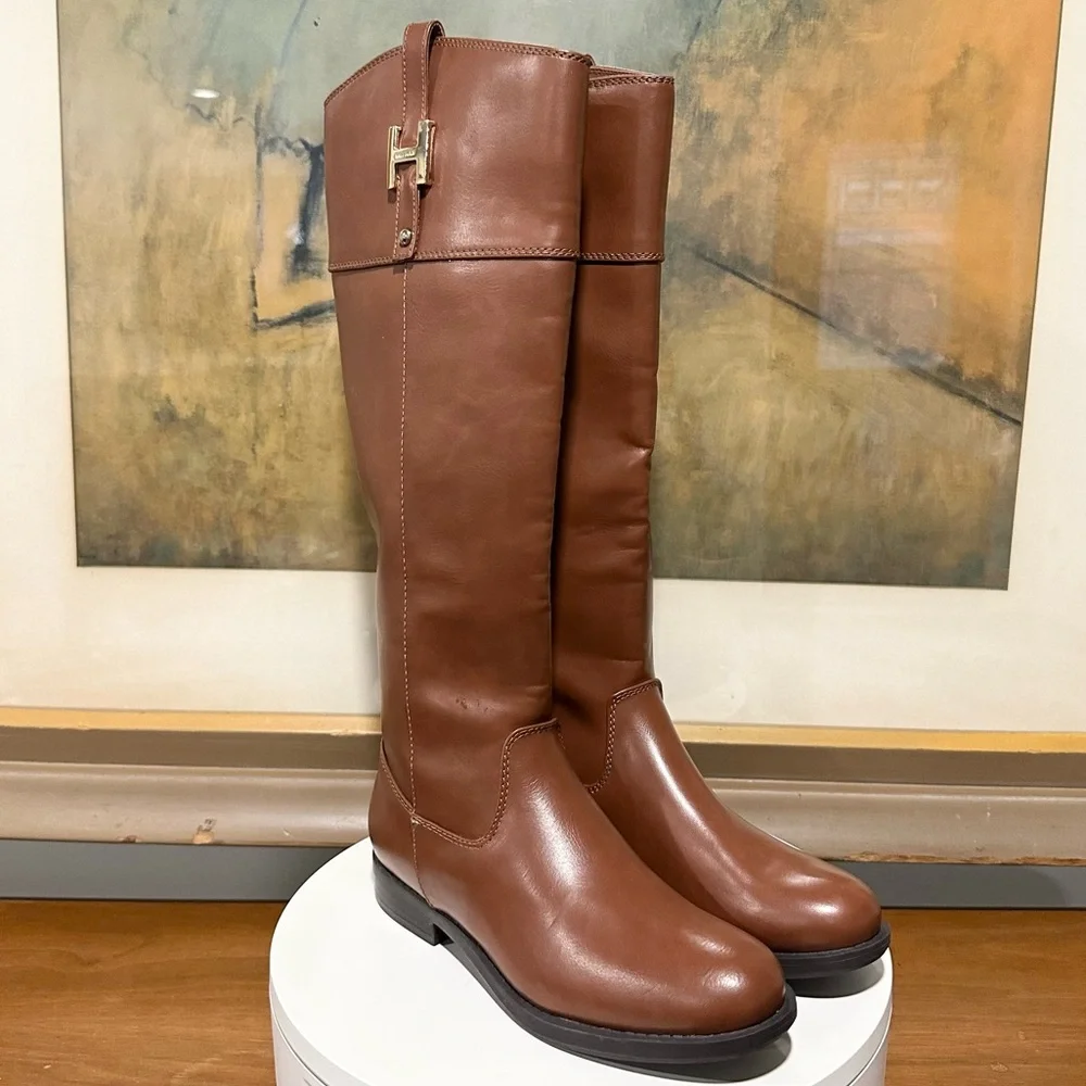 🌸TOMMY HILFIGER🌸 Shyenne Boots In Brown Size: 5.5